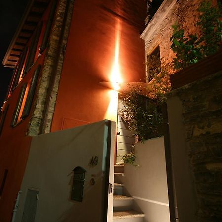 צ'רנוביו Casa Rossa - Bymyhomeincomo חדר תמונה